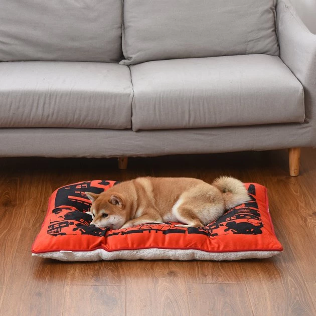 Fetch For Pets Marvel Spiderman WebBed, Napper Dog Bed, Red 8 Fetch For Pets Marvel Spiderman WebBed, Napper Dog Bed, Red - Image 6